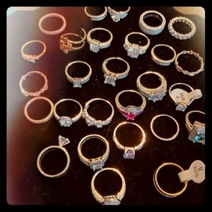 Lot of 27 Rings